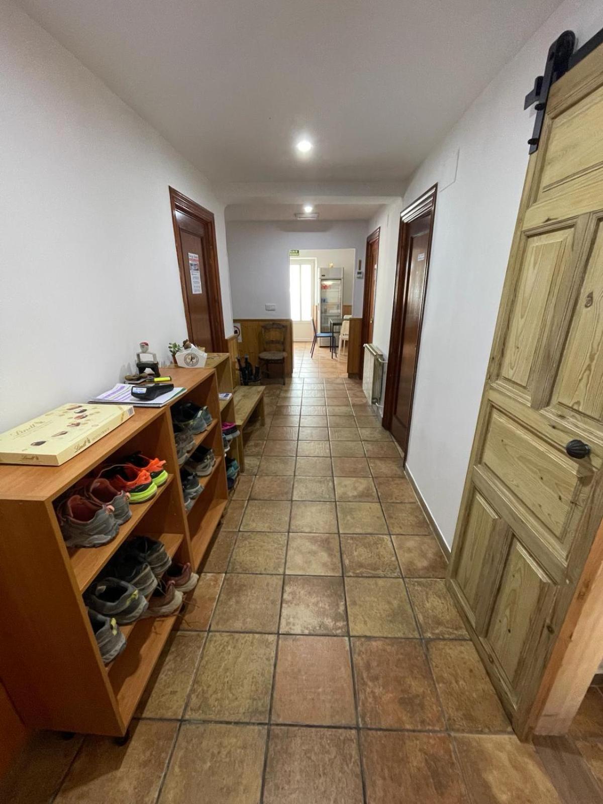 Albergue El Alfar/Pilgrim Hostel Орнильос-дель-Камино Экстерьер фото